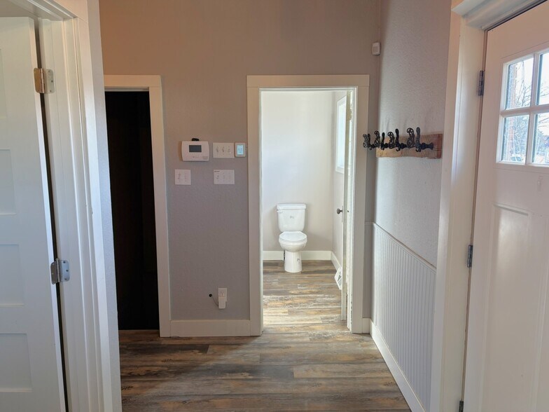 More Photos Of 104 Cedar Ave E, Pillager Storefront For Lease