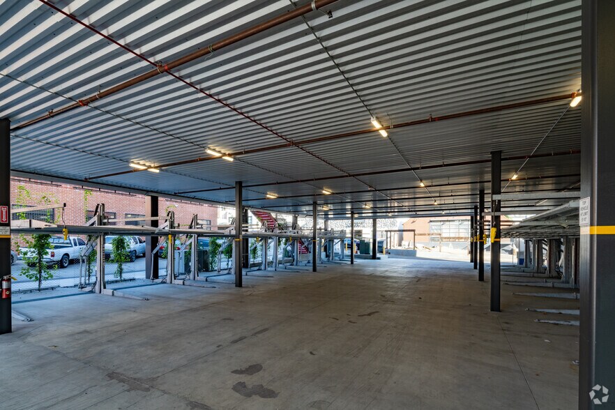 More Photos Of 212 Eucalyptus Dr, El Segundo Office For Sale