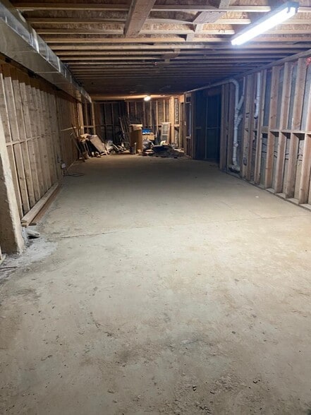 More Photos Of 1501 1st St NW, Washington Storefront Retail Residential For Lease