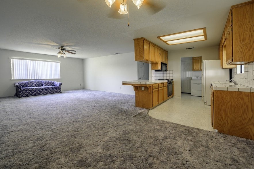 More Photos Of 8008 W Shields Ave, Fresno Food Processing For Sale