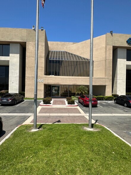 More Photos Of 1855 W Katella Ave, Orange Office Residential For Lease