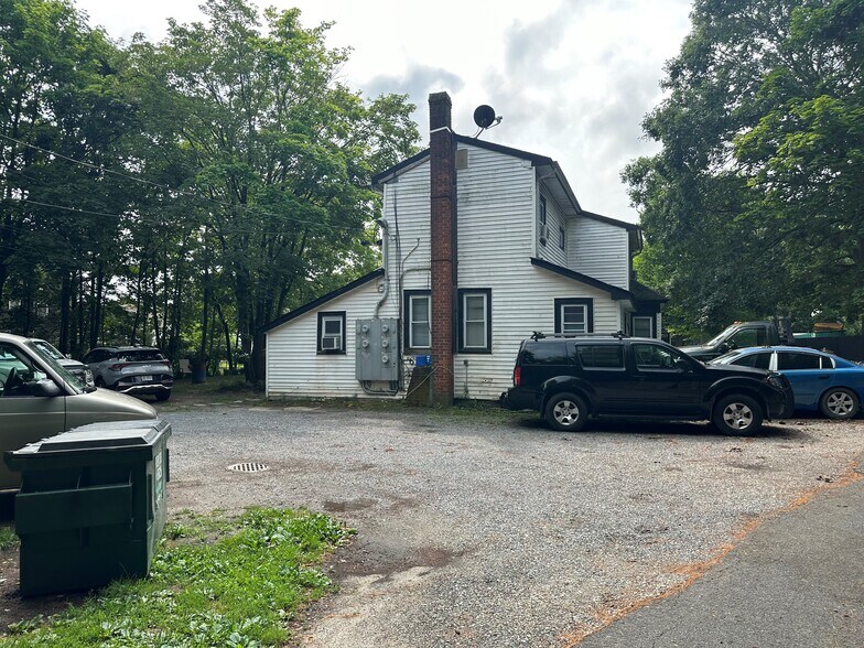 More Photos Of 497 Montauk Hwy, East Moriches Apartments For Sale