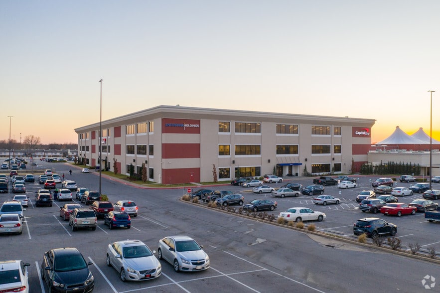 More Photos Of 14002 E 21st St, Tulsa Unknown For Lease