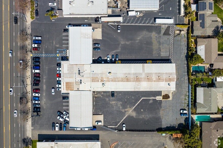 More Photos Of 3120 Mchenry Ave, Modesto Auto Dealership For Sale