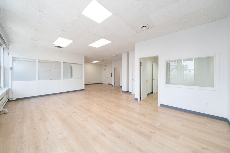 More Photos Of 3600 Bergenline Ave, Union City Storefront Retail Office For Lease