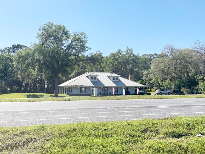 More Photos Of 21848 S County Road 325, Hawthorne Restaurant For Sale