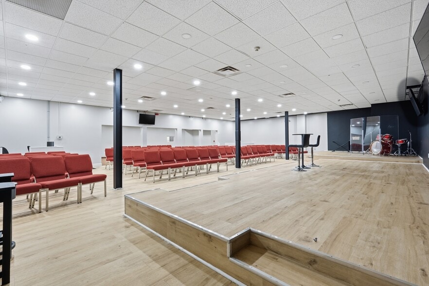 More Photos Of 434-440 High St, Holyoke Storefront Retail Office For Sale