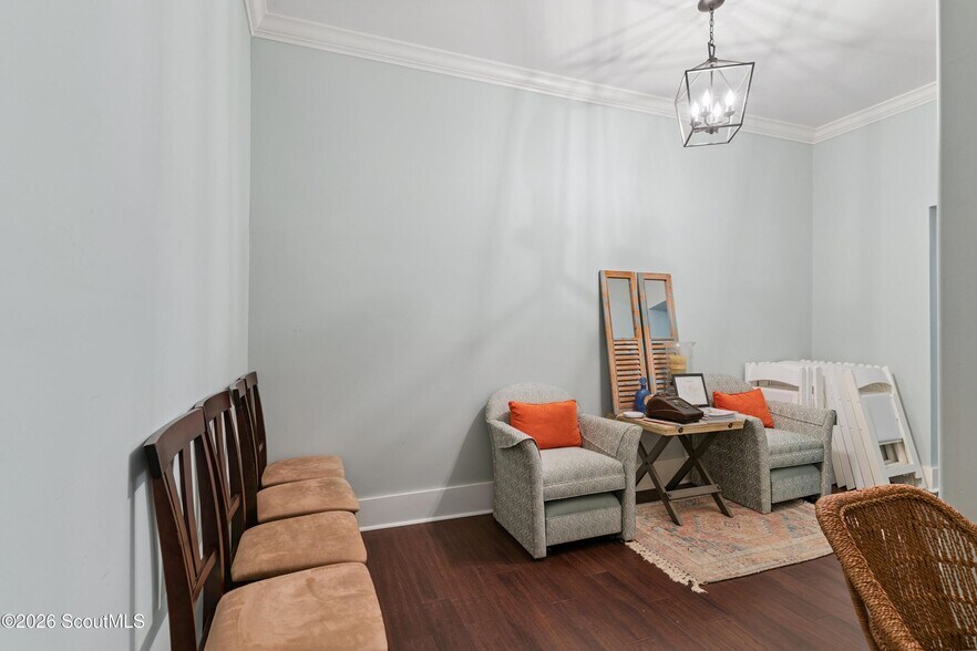 More Photos Of 1908 Gloucester St, Brunswick Restaurant For Sale