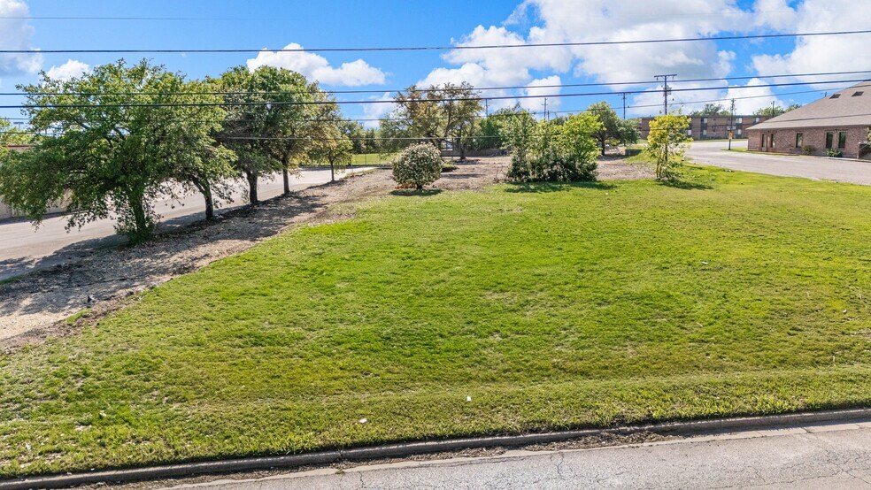 More Photos Of 720 N New Rd, Waco Land For Sale