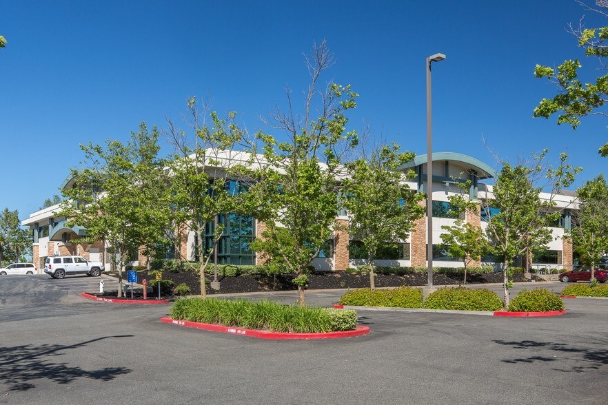 More Photos Of 300 Harding Blvd, Roseville Office For Lease