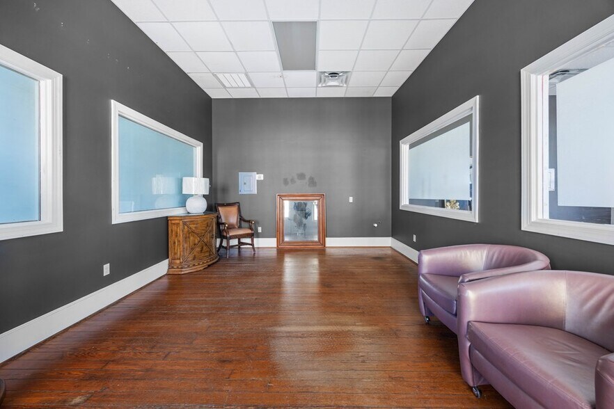 More Photos Of 219 E Screven St, Quitman Storefront Retail Office For Sale