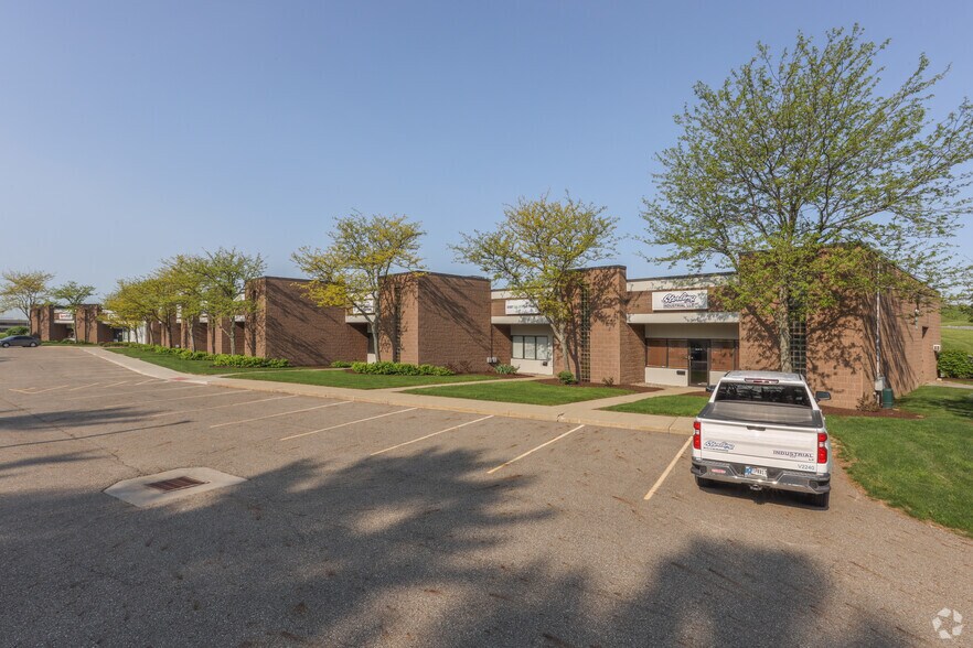 Primary Photo Of 5590 Lauby Rd, Canton Office For Lease