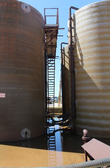 More Photos Of 4616 Oil Patch Dr, Woodward Warehouse For Sale