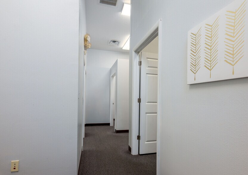 More Photos Of 4639 Clyde Morris Blvd, Port Orange Office For Lease