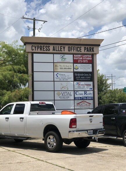 More Photos Of 11768 S Harrells Ferry Rd, Baton Rouge Office For Lease