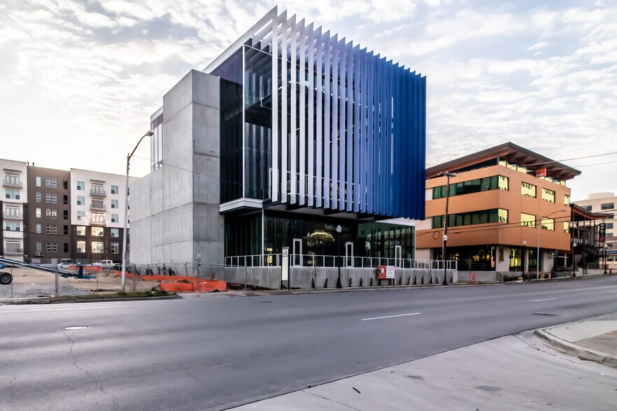 Primary Photo Of 1212 Hurley Ave, Fort Worth Hotel For Sale
