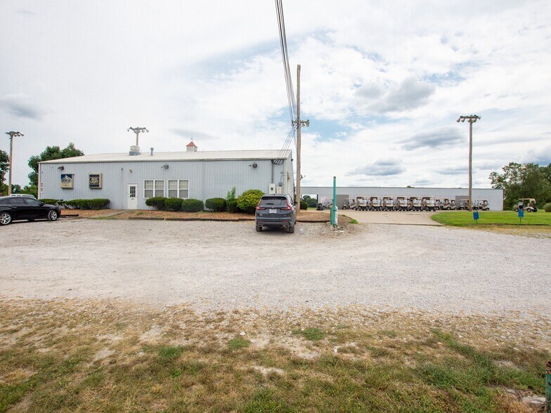 More Photos Of 3500 Kingshighway, East Saint Louis Golf Course Driving Range For Sale