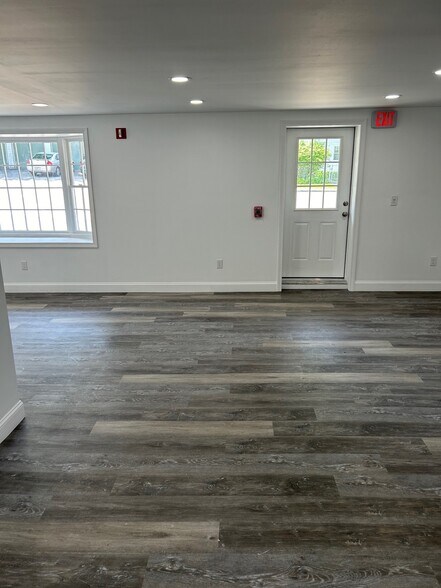 More Photos Of 33 Main St, Albion Medical For Lease