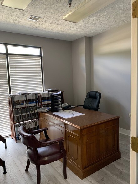 More Photos Of 164 Andrew Dr, Stockbridge Light Distribution For Sale