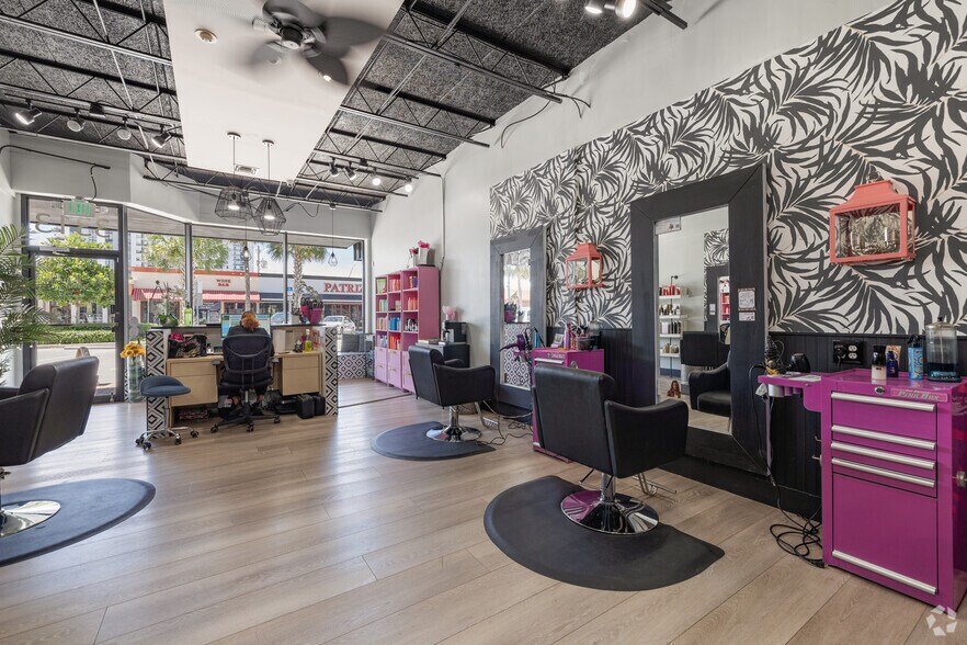 More Photos Of 3313 NE 32nd St, Fort Lauderdale General Retail For Sale