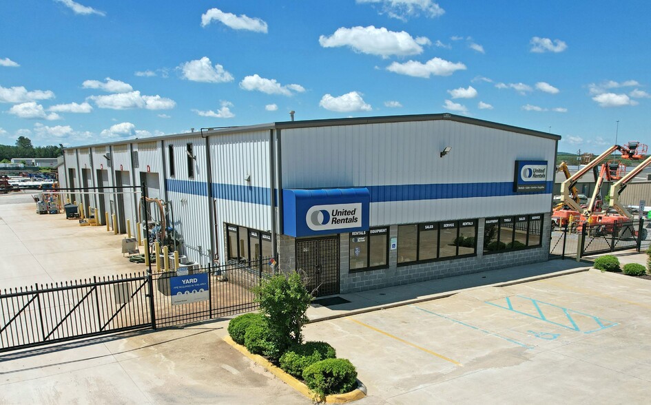 Primary Photo Of 376 Dan Tibbs Rd NW, Huntsville Warehouse For Sale