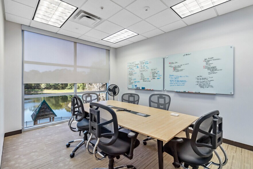 More Photos Of 11002 Lake Hart Dr, Orlando Religious Facility For Lease