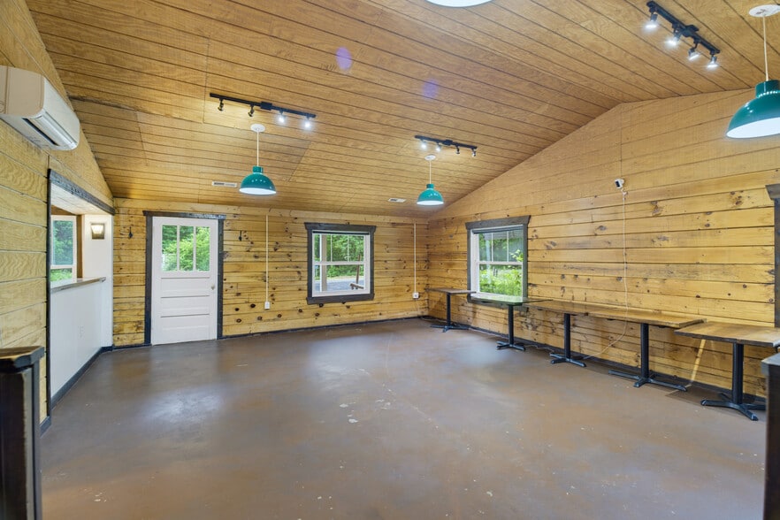 More Photos Of 2175 Hankey Mountain Hwy, Churchville Restaurant For Sale