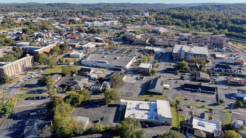 More Photos Of 315 W 10th St, Rome Medical For Sale