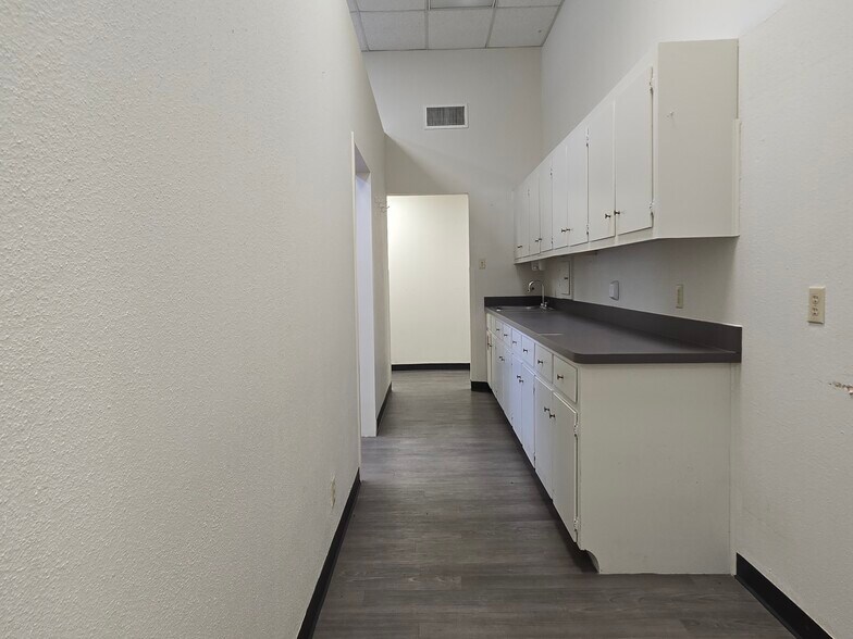 More Photos Of 4201 Camp Bowie Blvd, Fort Worth Medical For Lease