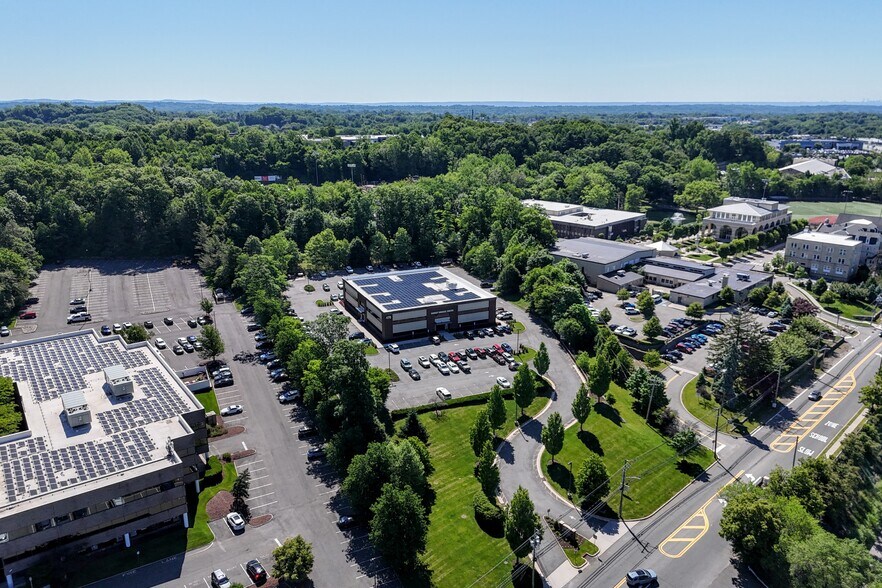 More Photos Of 470 Franklin Tpke, Ramsey Medical For Lease