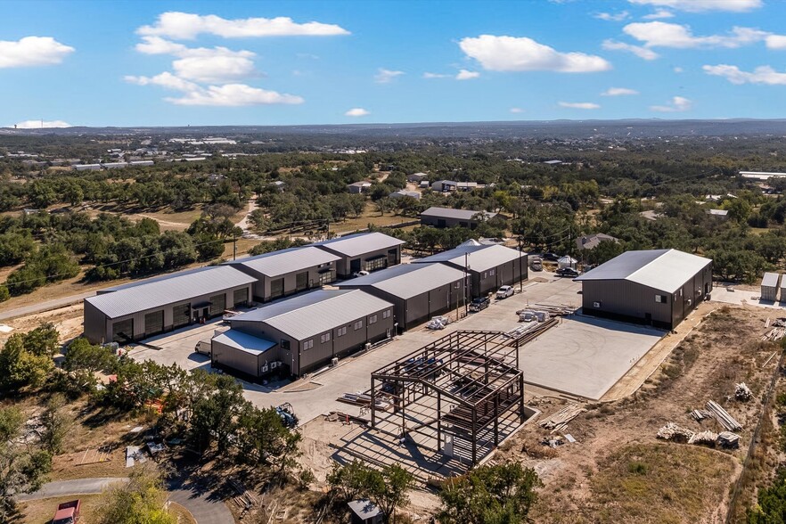 More Photos Of 451 Farrell Rd, Dripping Springs Unknown For Lease