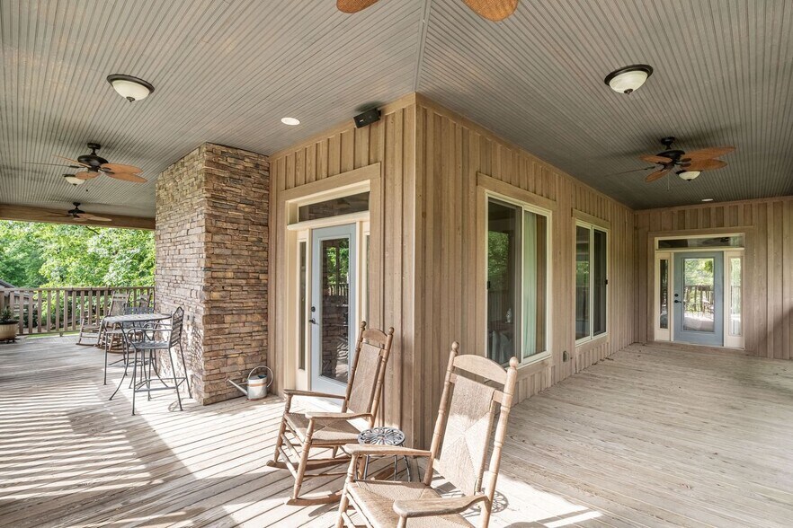 More Photos Of 1530 Buck Hill Rd, Ridgeway Industrial For Sale