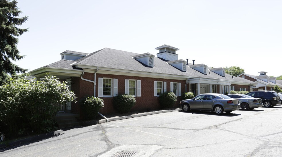 More Photos Of 4290 Old William Penn Hwy, Monroeville Unknown For Lease