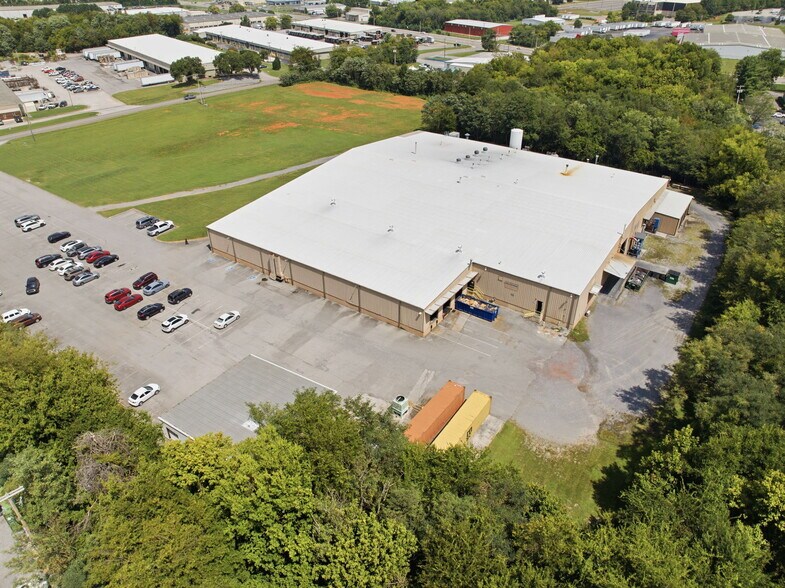 More Photos Of 1709 Henry G. Lane St, Maryville Warehouse For Sale