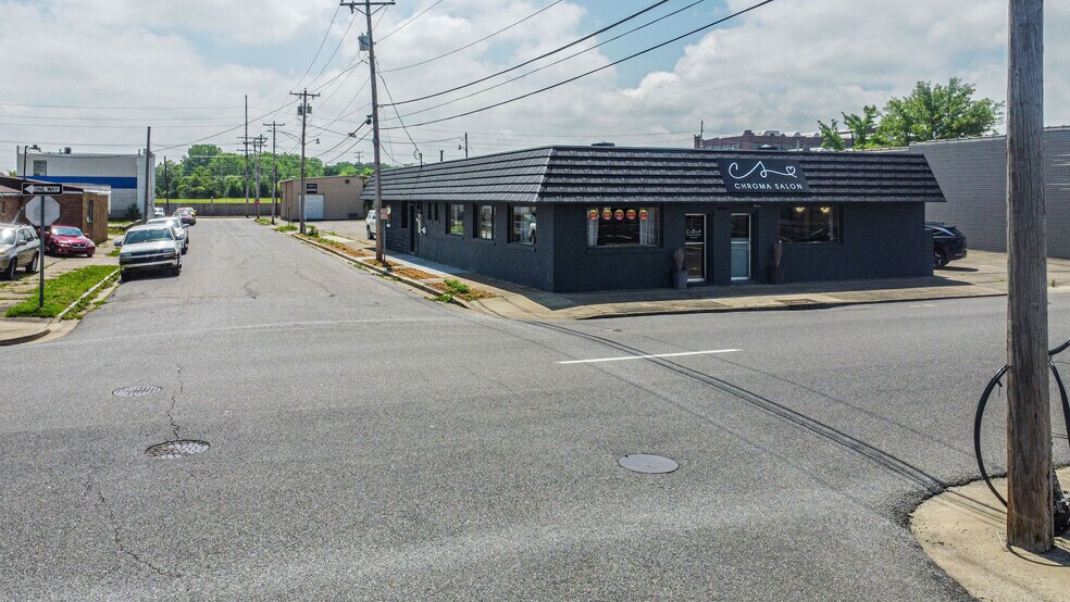 More Photos Of 1200 Broadway St, Paducah Office For Sale