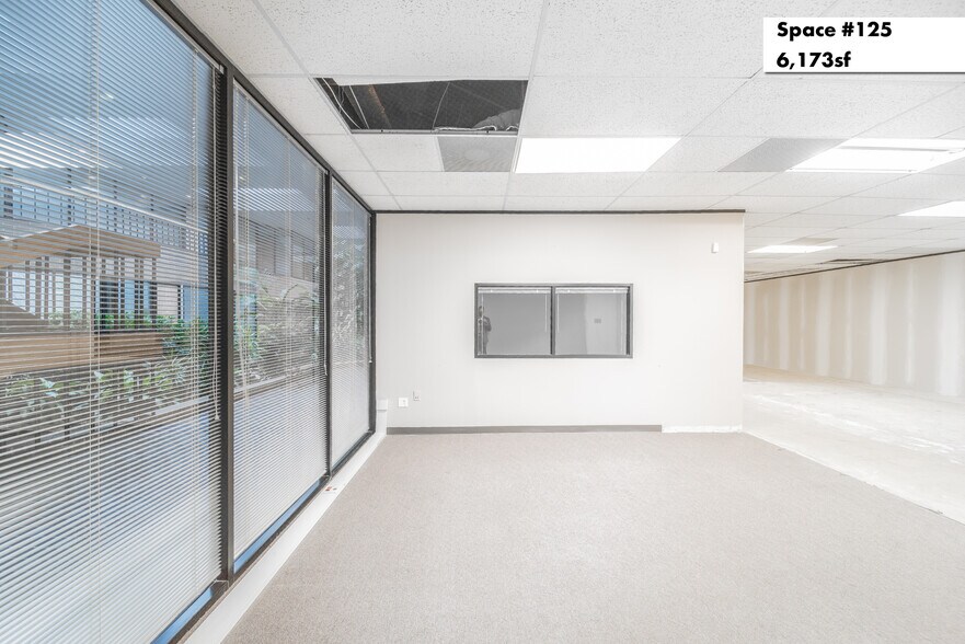 More Photos Of 1880 S Dairy Ashford Rd, Houston Office Residential For Lease