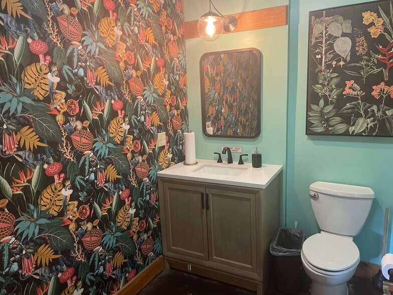 More Photos Of 16454 Appalachian Hwy, Thomas Restaurant For Sale