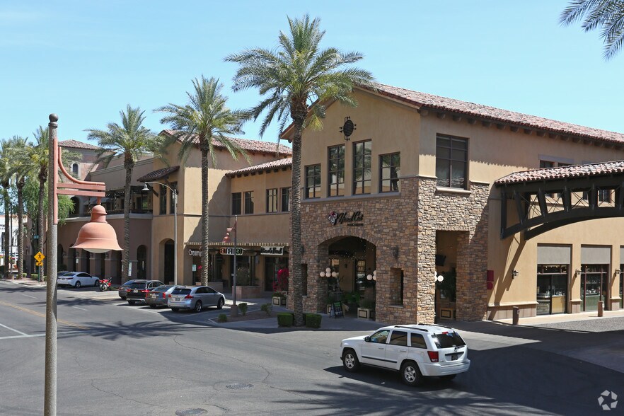 More Photos Of 7135 E Camelback Rd, Scottsdale Unknown For Lease