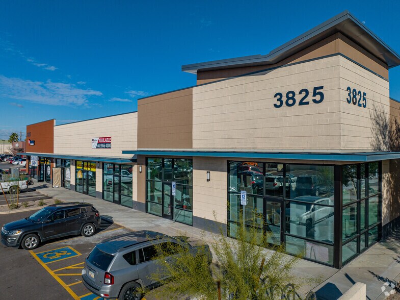 More Photos Of 3825 N 75th Ave, Phoenix General Retail For Lease