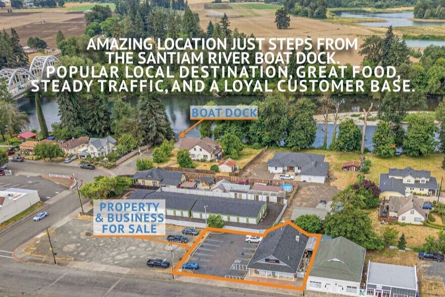 More Photos Of 142 S Main St, Jefferson Flex For Sale