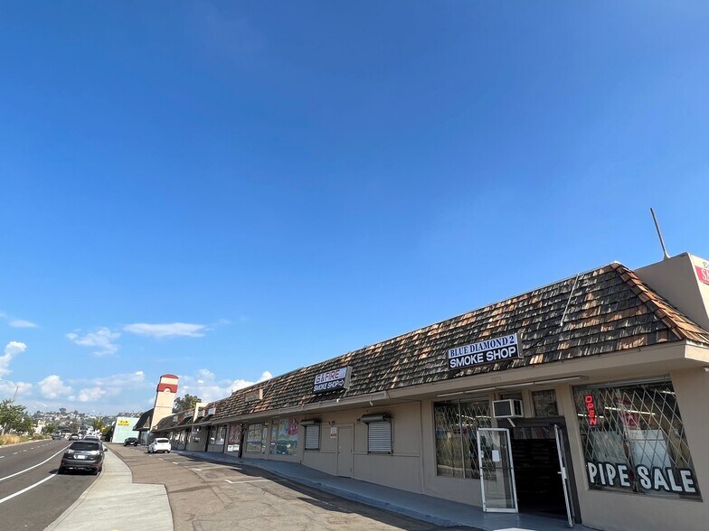 More Photos Of 7097-7147 University Ave, La Mesa Storefront For Lease