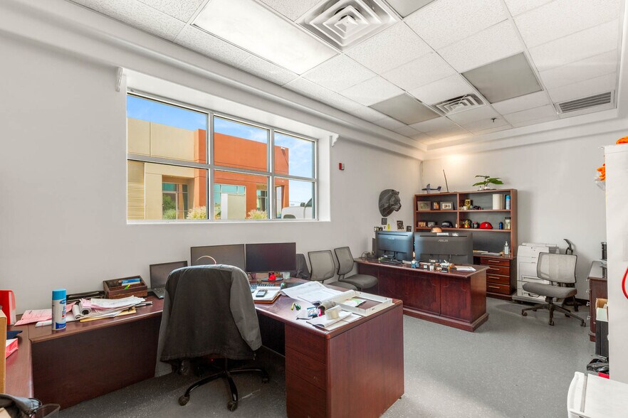 More Photos Of 4570 Donovan Way, North Las Vegas Light Distribution For Sale