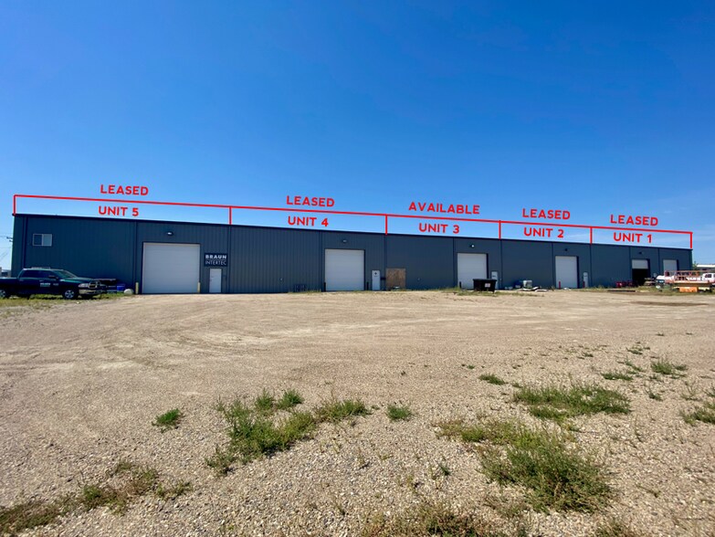 More Photos Of 5806 Baldwin Ln, Williston Warehouse For Lease