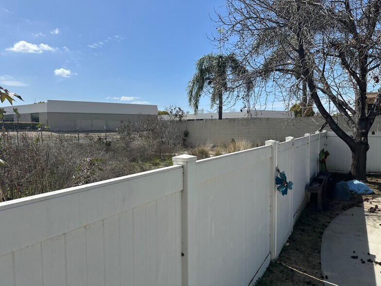 More Photos Of 2100 E Lambert Rd, La Habra Contractor Storage Yard For Sale