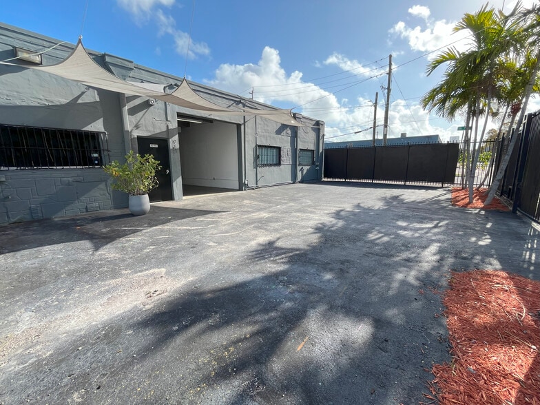 More Photos Of 761 NW 23rd St, Miami Warehouse For Lease