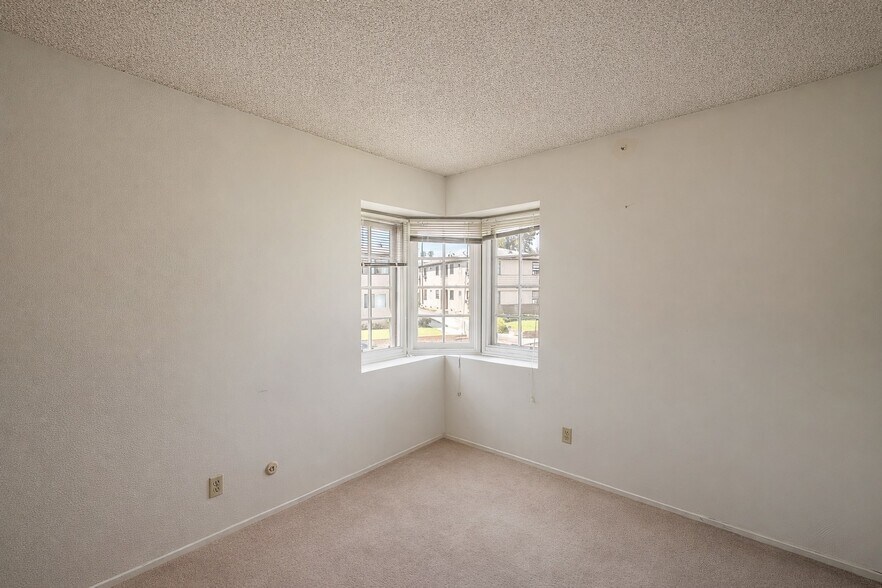 More Photos Of 104 N Atlantic Blvd, Alhambra Apartments For Sale