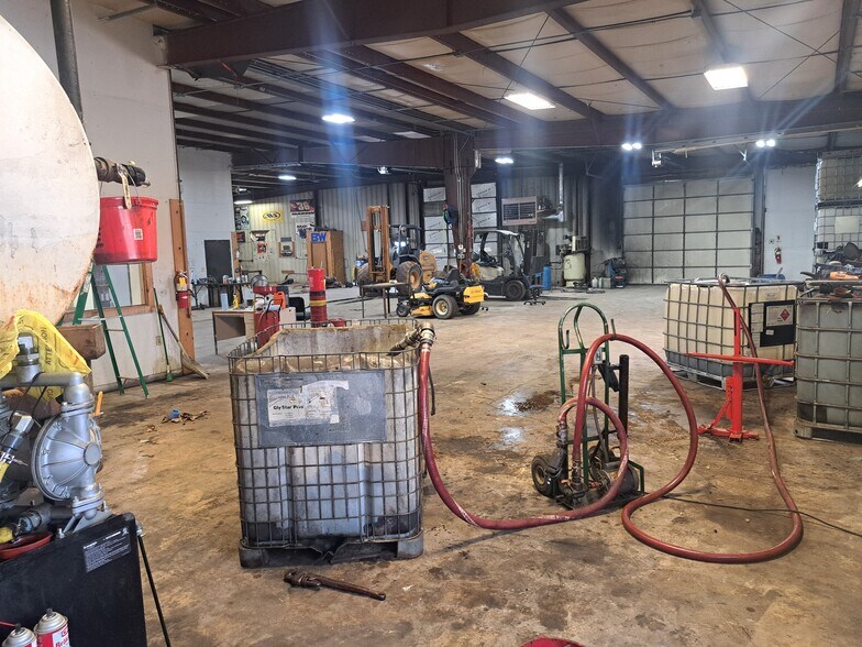More Photos Of 4602 N US Highway 63, West Plains Flex For Sale