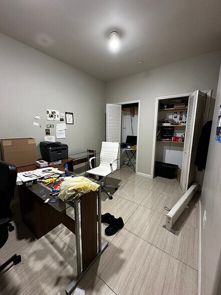 More Photos Of 1010 W Elizabeth Ave, Linden Warehouse For Lease