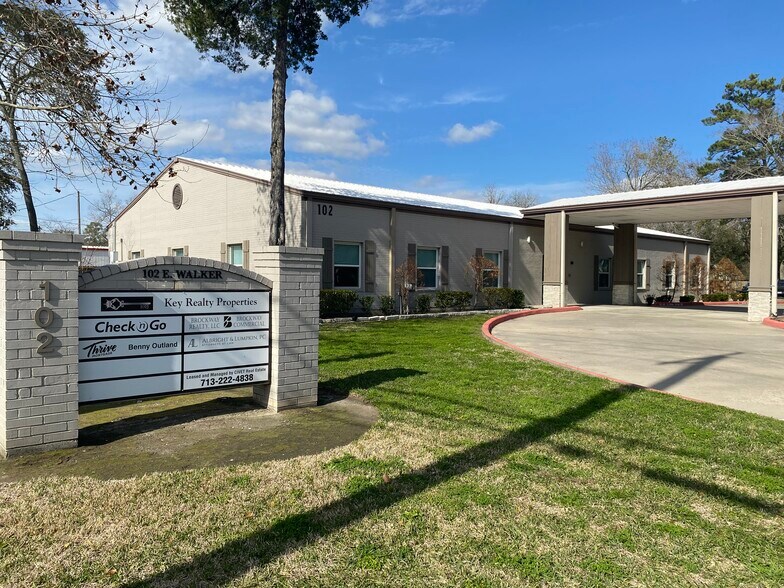 More Photos Of 102 E Walker St, League City Office For Sale