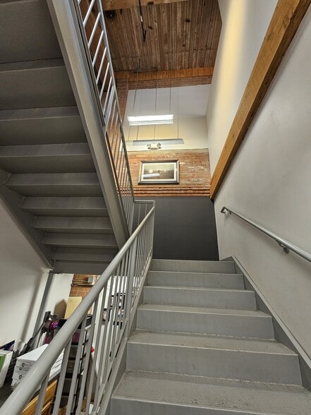 More Photos Of 3907 Perkins Ave, Cleveland Office For Sale